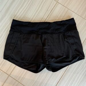 Lululemon Speed Up shorts
